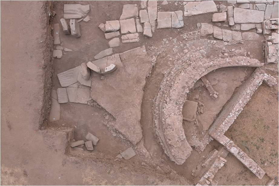 Άποψη του κρηναίου οικοδομήματος. Λήψη από Β.