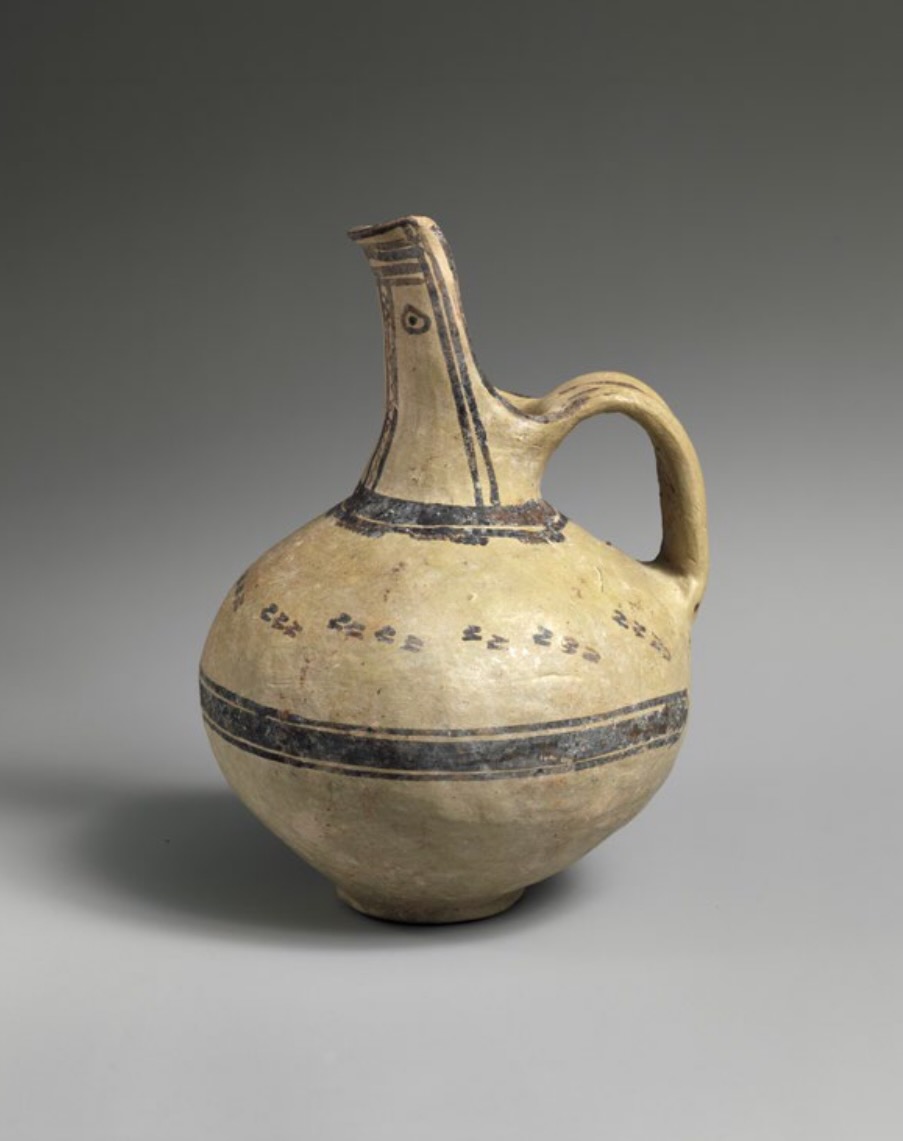 3. Πήλινη ραμφόστομη πρόχους. Ύψος 18,5 εκ. (1750 – 1700 π.Χ.)