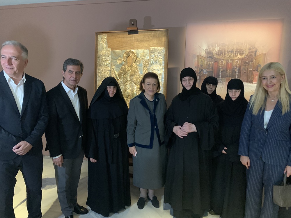 Λ. Μενδώνη, Στ. Καλαφάτης, Κ. Γκιουλέκας, Φ. Αραμπατζή, Ηγουμένη Φεβρωνία της Ι.Μ Τιμίου Προδρόμου Σερρών με τη συνοδεία της